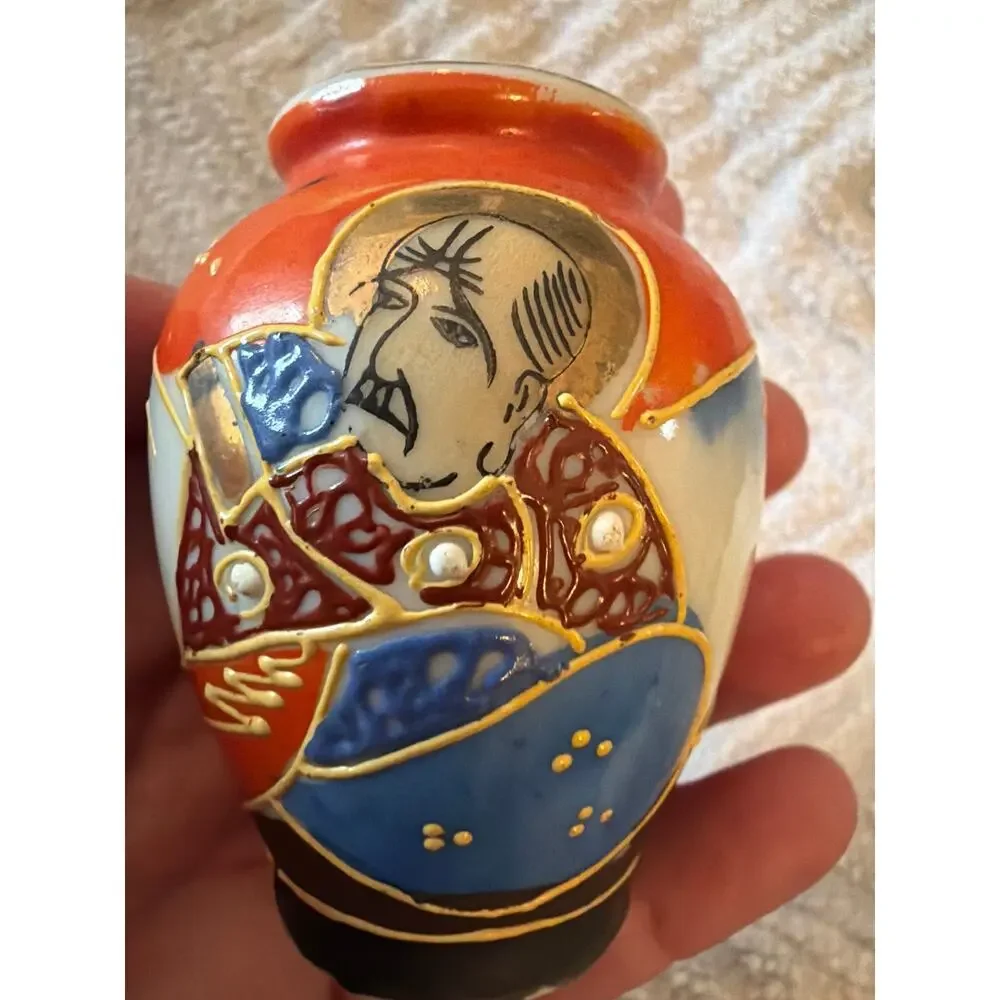Vintage Porcelain Japanese Vase Woman Design Gold Accents Occupied Japan 2.75